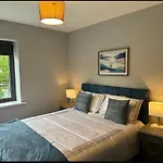 Dublin Airport Large Superior Serviced Apartment - Sleeps 6