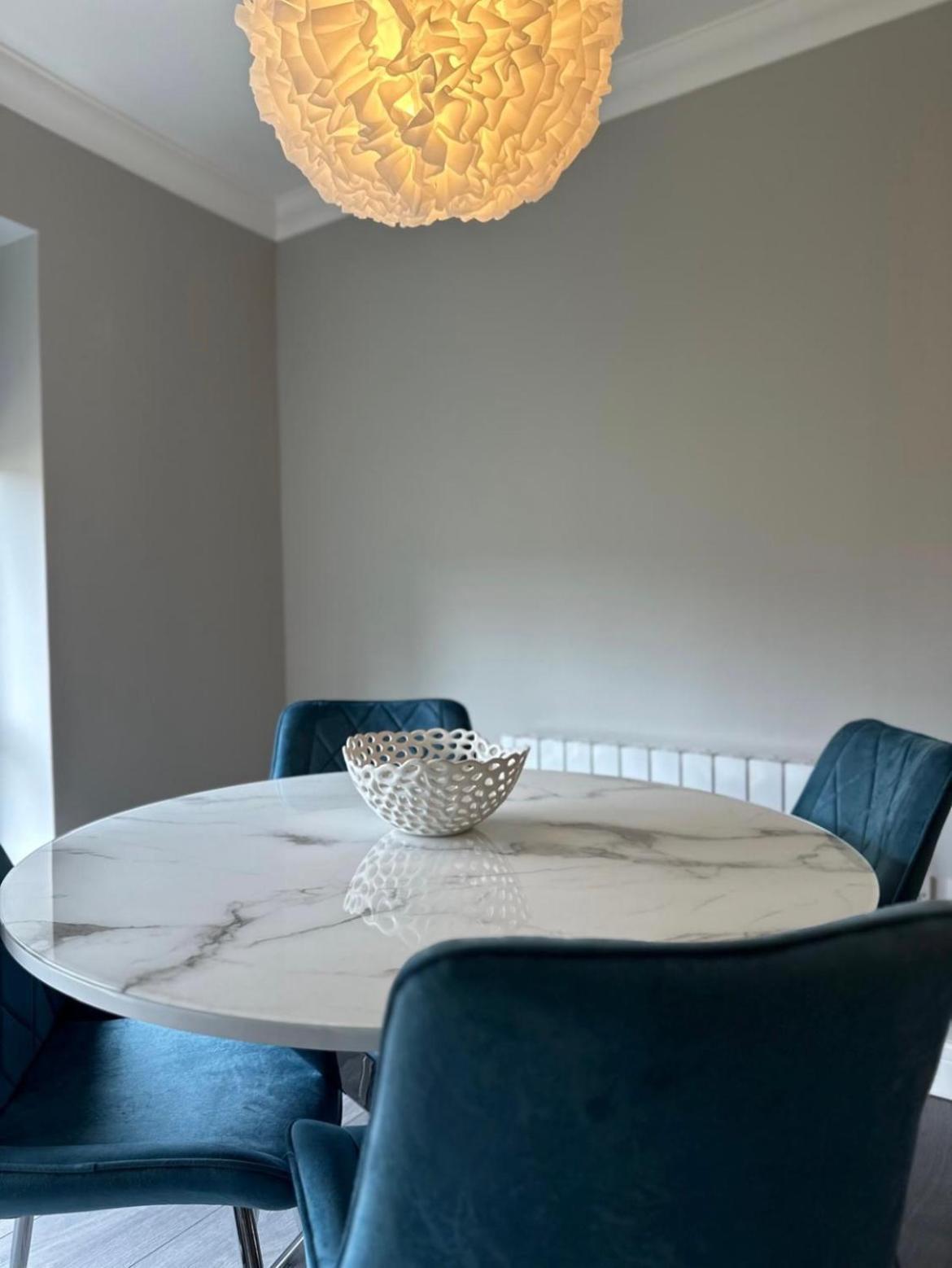 Apartment Dublin Airport Large Superior Serviced Apartment - Sleeps 6 Dublin